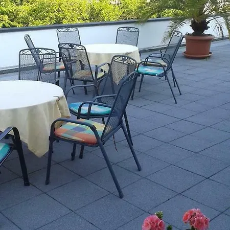 Wein & Gastehaus Hermeshof Penzion Trittenheim